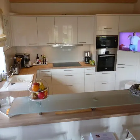 Vakantiehuis 2 Ostsee-wellness-landhaeuser Sauna, Dampfbad, Jacuzzi *