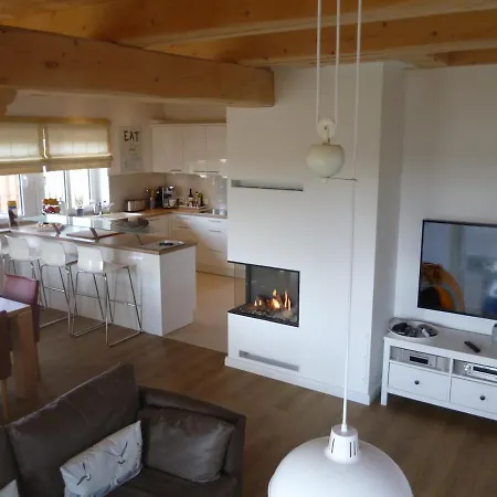 2 Ostsee-wellness-landhaeuser Sauna, Dampfbad, Jacuzzi