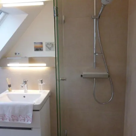 Vakantiehuis 2 Ostsee-wellness-landhaeuser Sauna, Dampfbad, Jacuzzi *